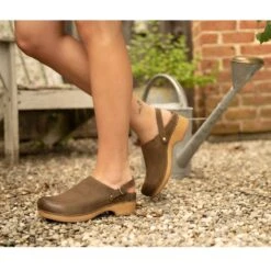 Dansko Berry Mushroom Burnished Nubuck 18 Dansko Berry Mushroom Burnished Nubuck -Dansko Barnes PDP Berry mushroom strap