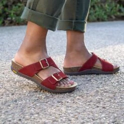 Dansko Dayna Cinnabar Suede 15 Dansko Dayna Cinnabar Suede -Dansko S23 PDP Dulce Dayna Cinnabar OnFoot 2400x2400 1